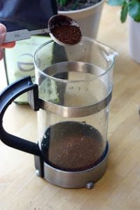 1675241822 Wie viel Kaffee kommt in eine French Press