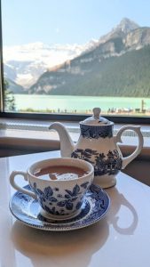 1676223704 882 Nachmittagstee im Fairmont Chateau Lake Louise – Alberta Kanada