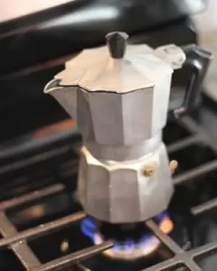 Gibt es einen Unterschied zwischen Aeropress und Herdplatten Espressomaschinen