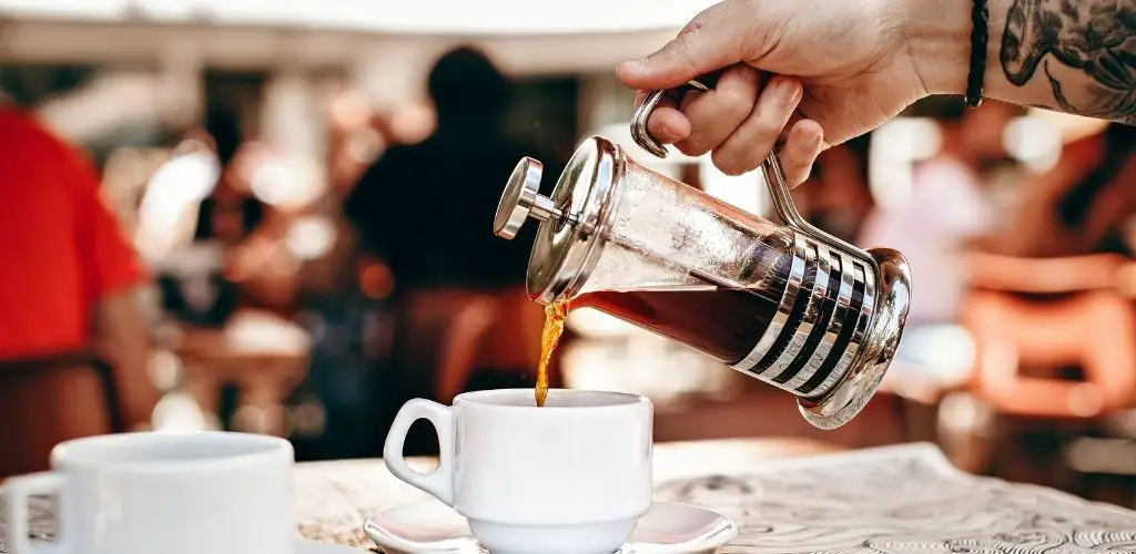 Kaffeespezialitaten mit einer French Press zubereiten Anleitung