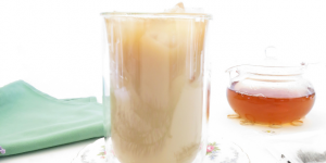 1676223385 Iced Englischer Fruhstuckstee Latte