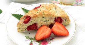 1676224187 Frische Erdbeer Minz Scones