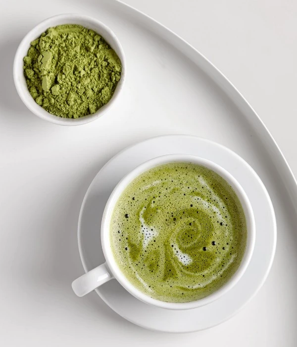 Matcha Koffein Wie lange halt es.webp.webp